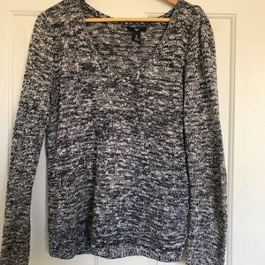 Gap V-neck sweater
